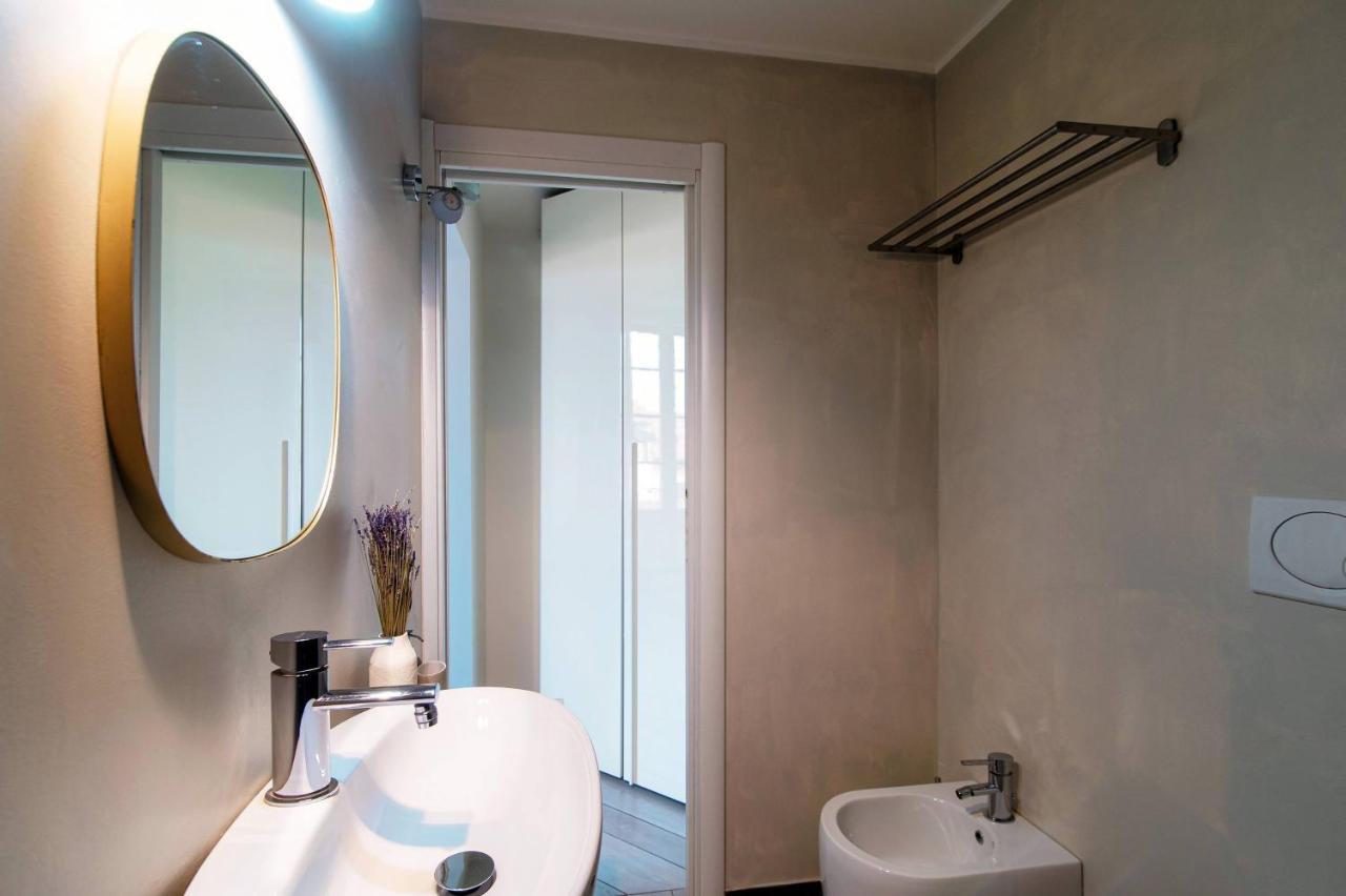 Shades Of Lake - Blue Apartment Como Exteriér fotografie