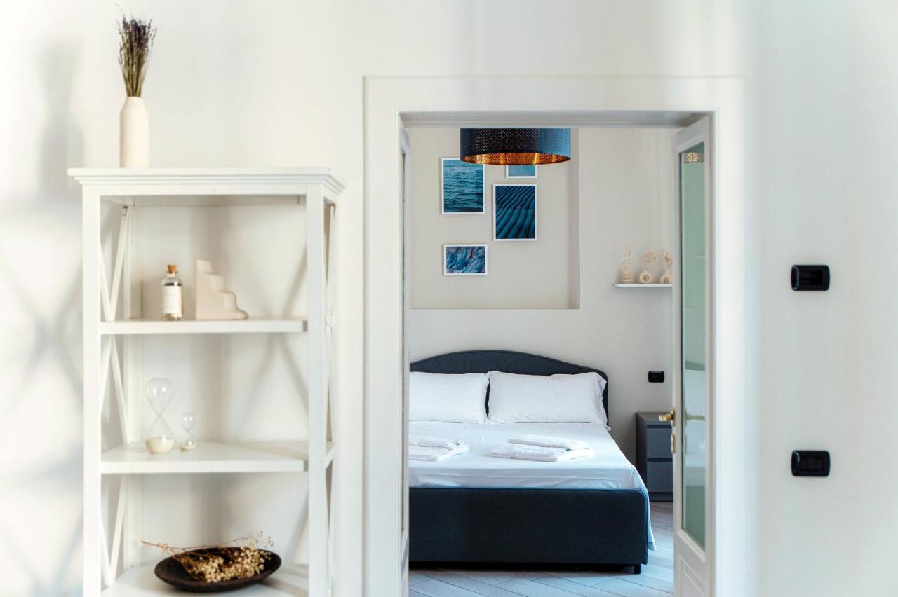 Shades Of Lake - Blue Apartment Como Exteriér fotografie