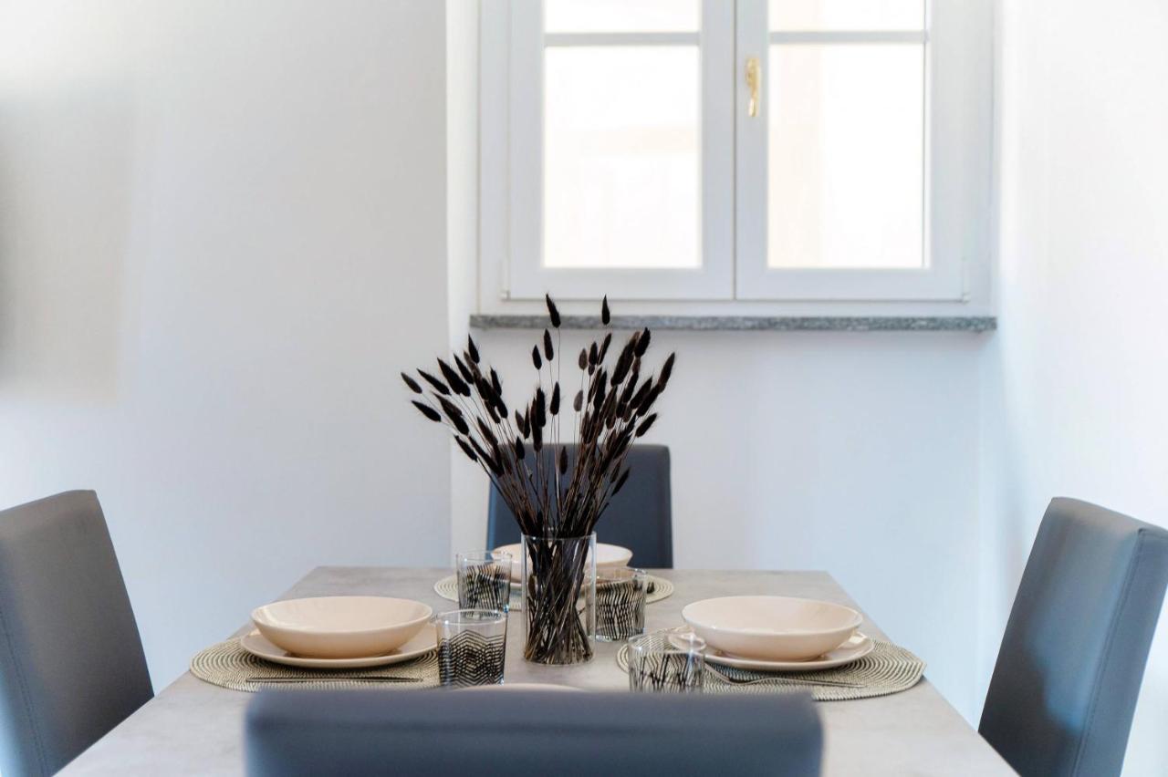 Shades Of Lake - Blue Apartment Como Exteriér fotografie
